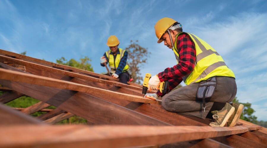 Professional Flat Roofing Installation services in Pine River, WI
